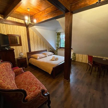 Hotel Tyrol I Restauracja Zycie Gruzji Osielsko Extérieur photo