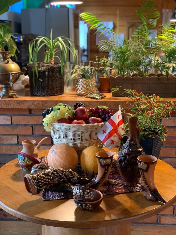 Hotel Tyrol I Restauracja Zycie Gruzji Osielsko Extérieur photo