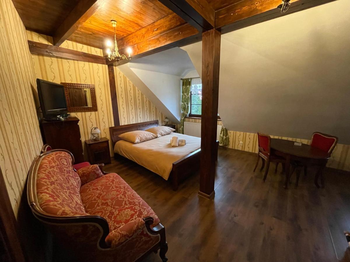 Hotel Tyrol I Restauracja Zycie Gruzji Osielsko Extérieur photo