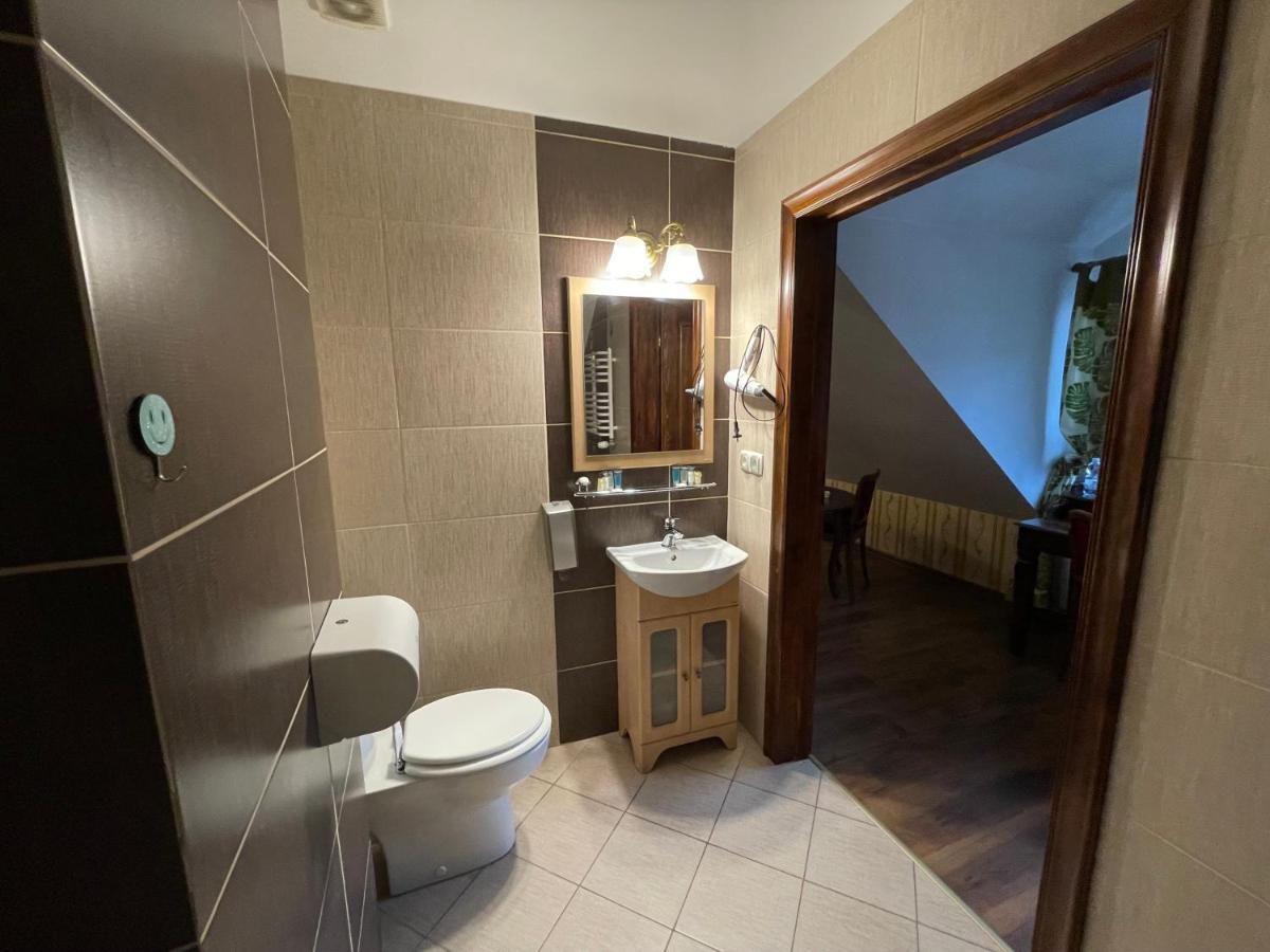 Hotel Tyrol I Restauracja Zycie Gruzji Osielsko Extérieur photo