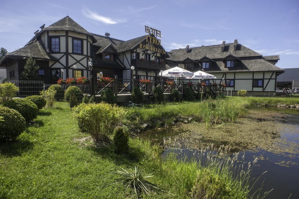 Hotel Tyrol I Restauracja Zycie Gruzji Osielsko Extérieur photo
